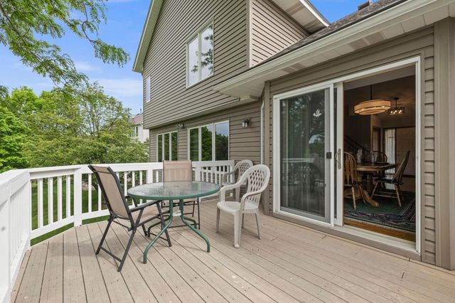 10791 Alberton Way, Inver Grove Heights, MN 55077