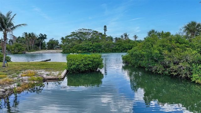 6664 & 6660 & 6670 GULF OF MEXICO DRIVE, Longboat Key, FL 34228