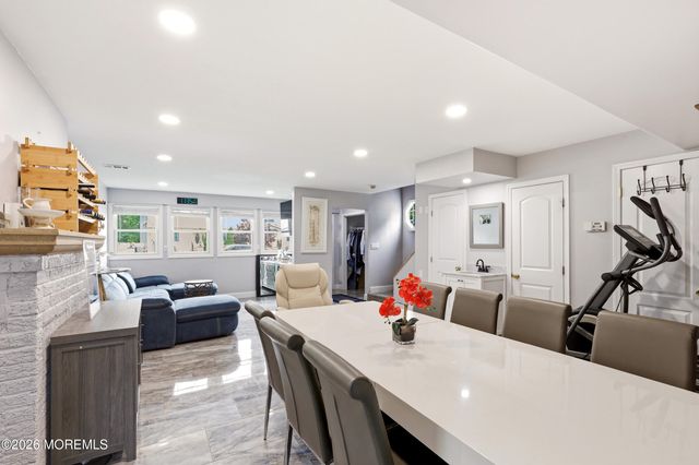 840 Woodland Drive, Lakewood, NJ 08701