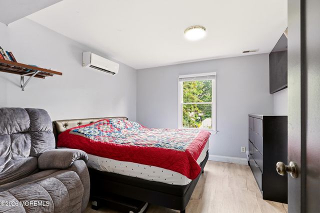 840 Woodland Drive, Lakewood, NJ 08701