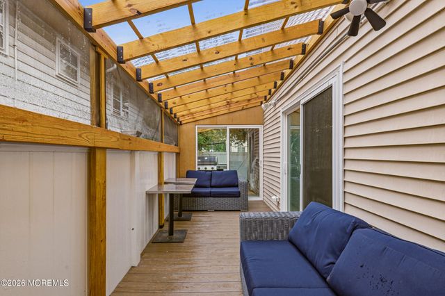 840 Woodland Drive, Lakewood, NJ 08701
