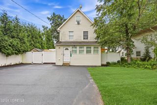 840 Woodland Drive, Lakewood, NJ 08701