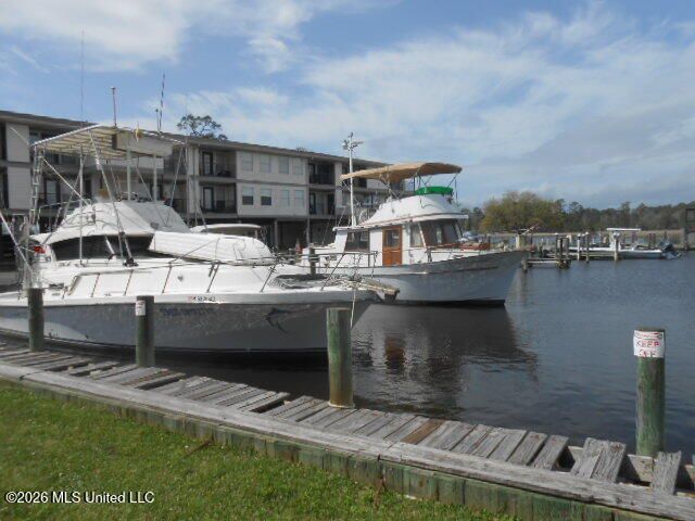 3230 Cumberland Road, 55, Ocean Springs, MS 39564