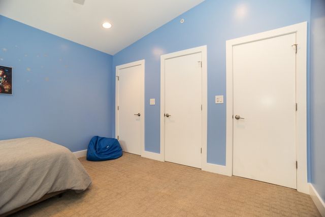 139 Thatcher Avenue, River Forest, IL 60305