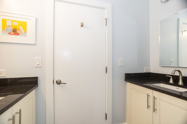 139 Thatcher Avenue, River Forest, IL 60305