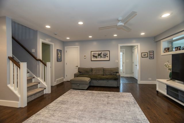 139 Thatcher Avenue, River Forest, IL 60305