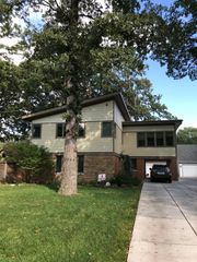 139 Thatcher Avenue, River Forest, IL 60305