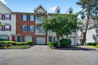 5 Krueger Ct, Newark City, NJ 07103