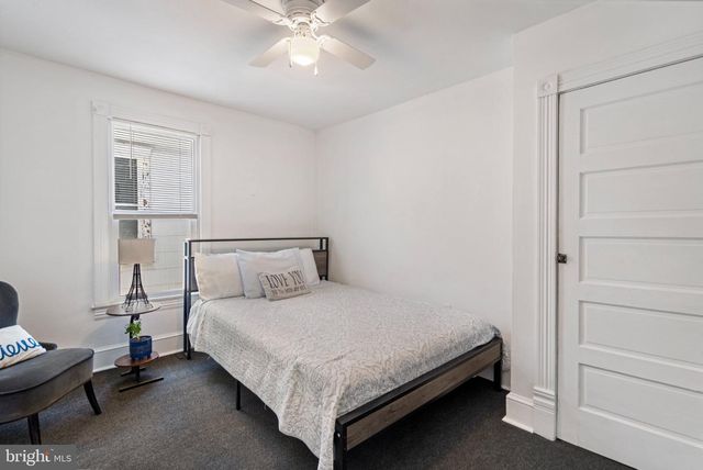 723 W KING ST, Martinsburg, WV 25401