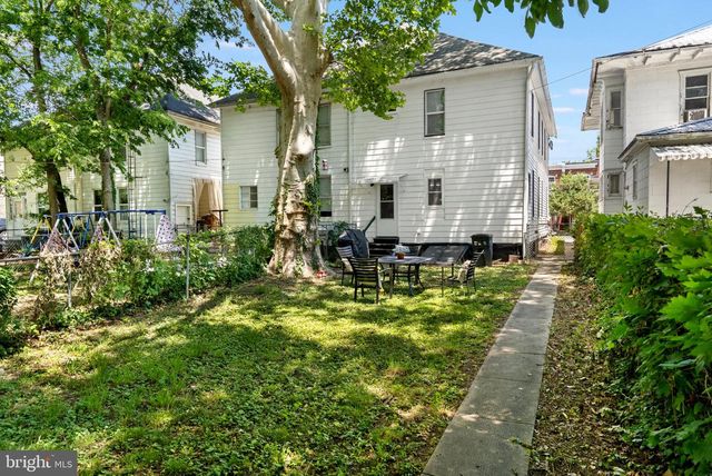 723 W KING ST, Martinsburg, WV 25401