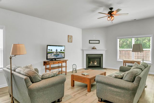 105 Clydesdale Circle, Summerville, SC 29486