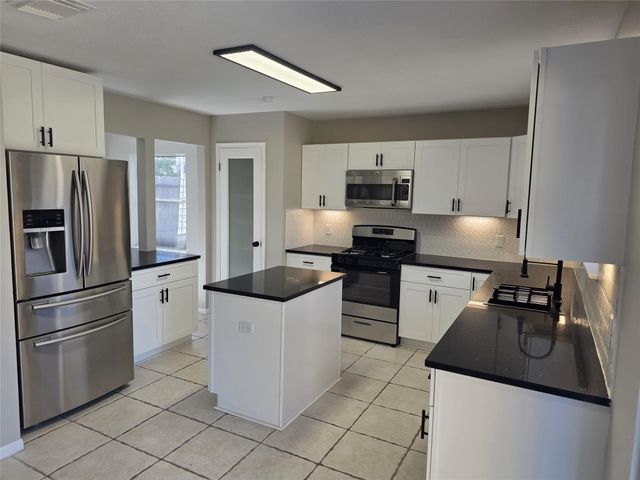 4406 Egret Drive, Seabrook, TX 77586