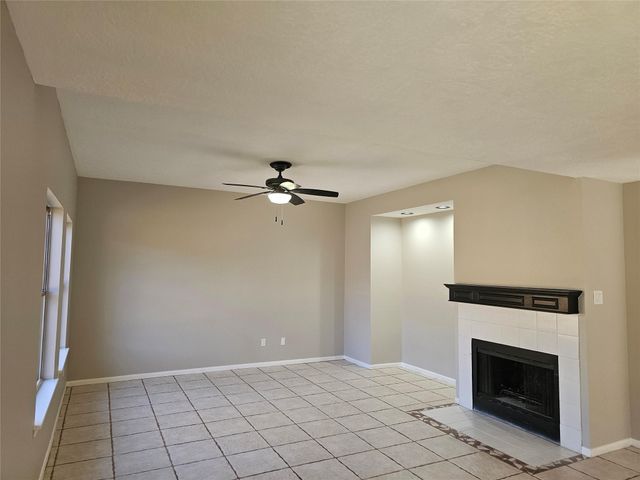 4406 Egret Drive, Seabrook, TX 77586