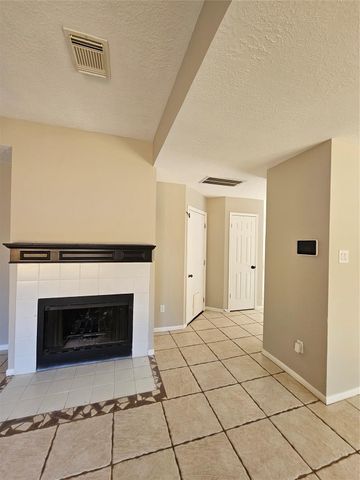 4406 Egret Drive, Seabrook, TX 77586