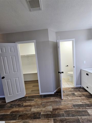 4406 Egret Drive, Seabrook, TX 77586