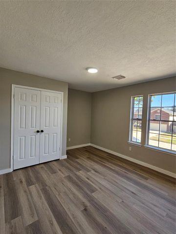 4406 Egret Drive, Seabrook, TX 77586