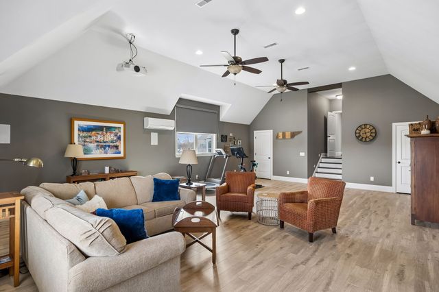 837 Plantation Way, Gallatin, TN 37066