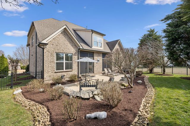 837 Plantation Way, Gallatin, TN 37066