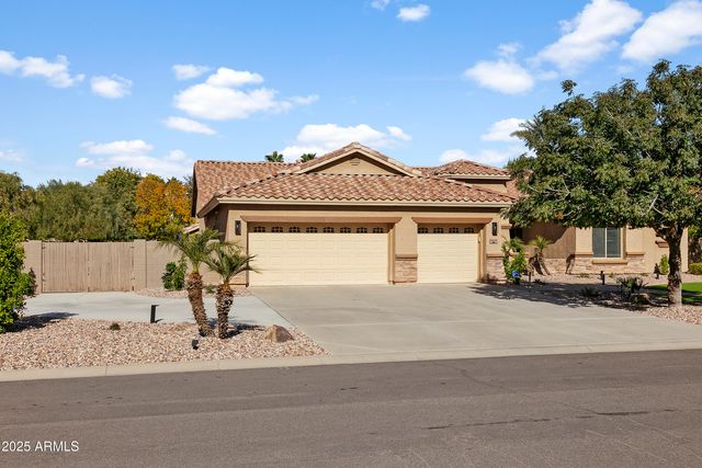 11628 E Starflower Drive, Chandler, AZ 85249