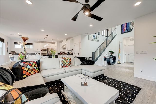 6289 Redstone Hills Drive, Las Vegas, NV 89148