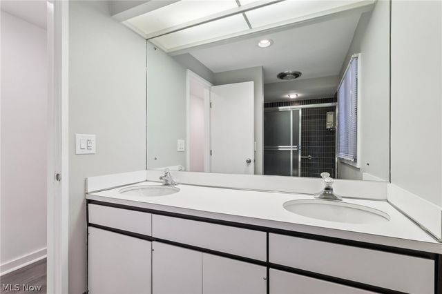 32150 S Woodland Road, Pepper Pike, OH 44124