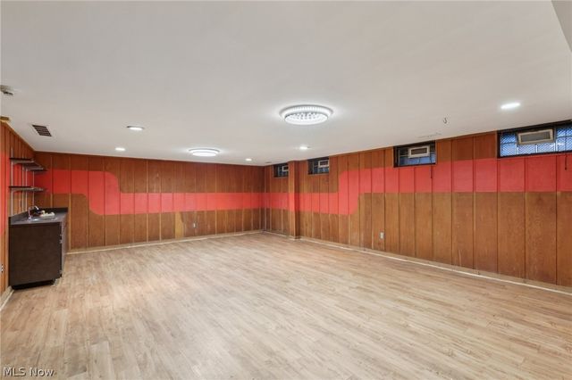 32150 S Woodland Road, Pepper Pike, OH 44124