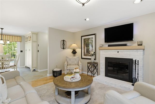 30 Princess Pine Circle, Taunton, MA 02780