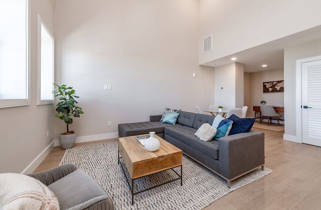 4 Franklin Street 401, Boston, MA 02134