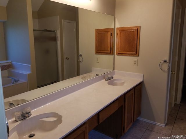 9330 MARSH CREEK DR, San Antonio, TX 78250