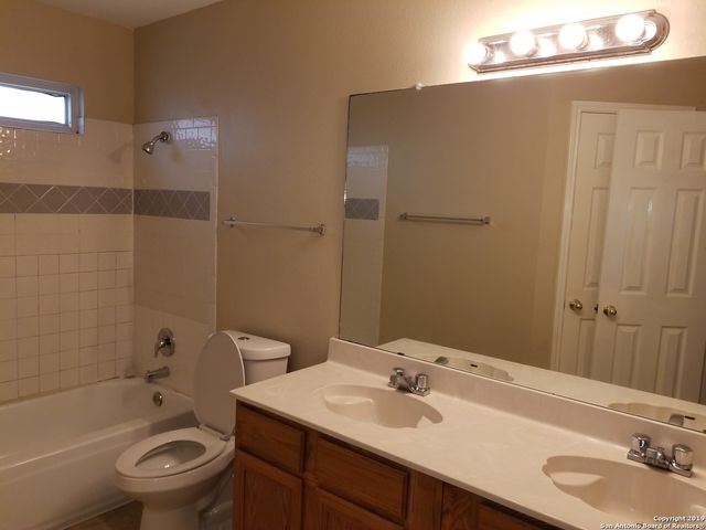 9330 MARSH CREEK DR, San Antonio, TX 78250
