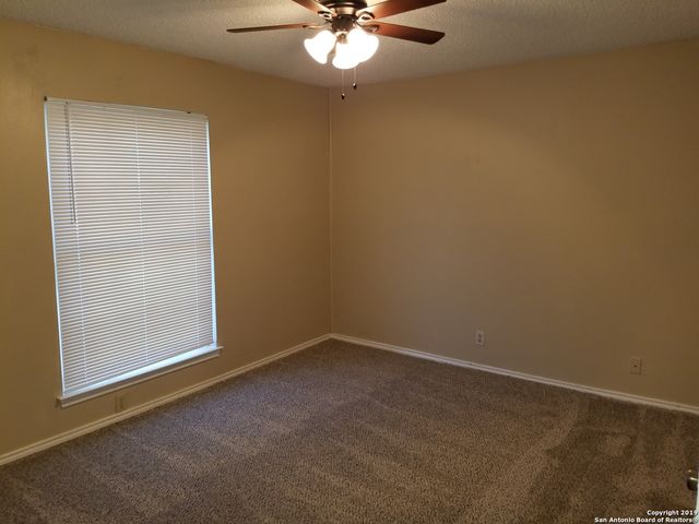 9330 MARSH CREEK DR, San Antonio, TX 78250