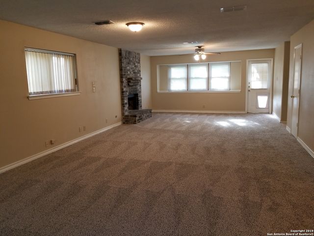 9330 MARSH CREEK DR, San Antonio, TX 78250