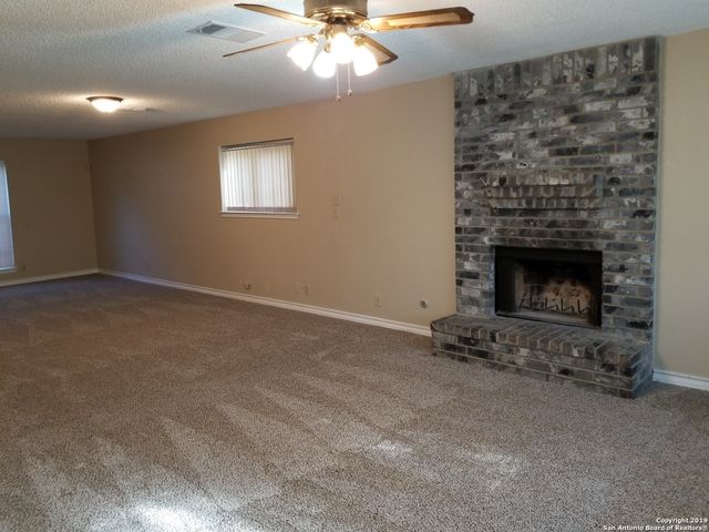 9330 MARSH CREEK DR, San Antonio, TX 78250