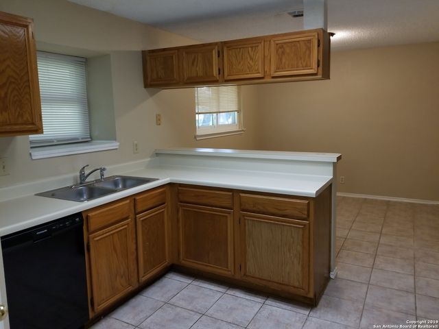 9330 MARSH CREEK DR, San Antonio, TX 78250
