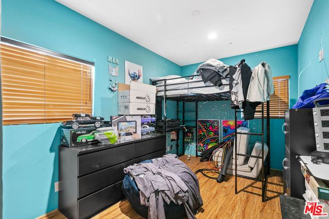 7317 Clybourn Avenue, Sun Valley, CA 91352