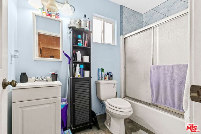 7317 Clybourn Avenue, Sun Valley, CA 91352