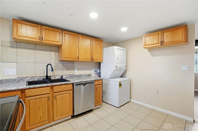 6709 Harshmanville Road, Huber Heights, OH 45424