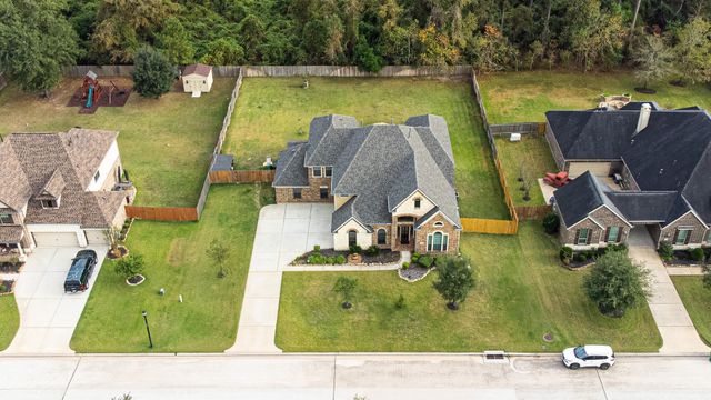 22618 Pineleigh Ct, Tomball, TX 77375