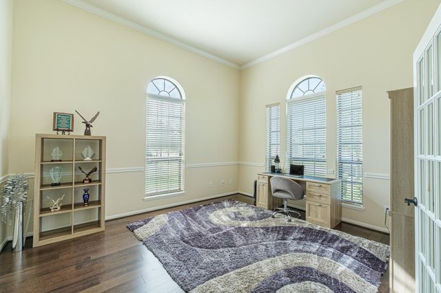 22618 Pineleigh Ct, Tomball, TX 77375