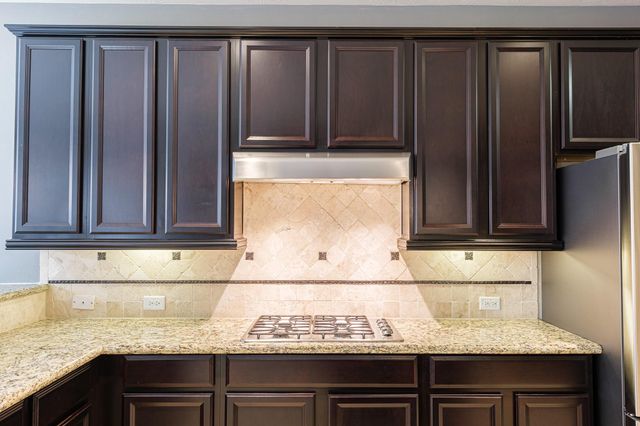 22618 Pineleigh Ct, Tomball, TX 77375