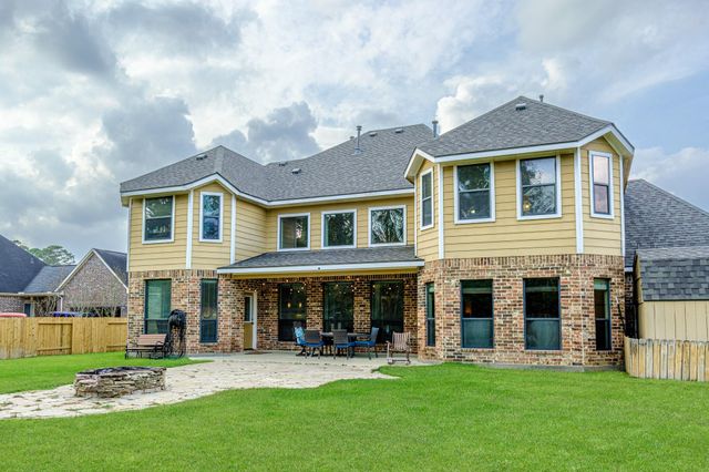 22618 Pineleigh Ct, Tomball, TX 77375