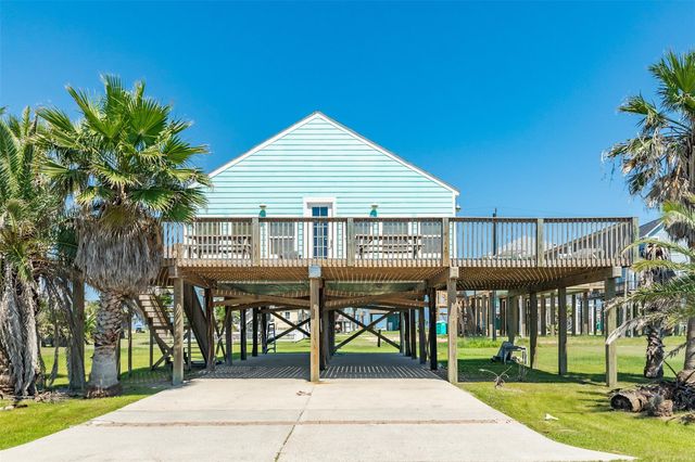 13022 Coronado Drive, Freeport, TX 77541