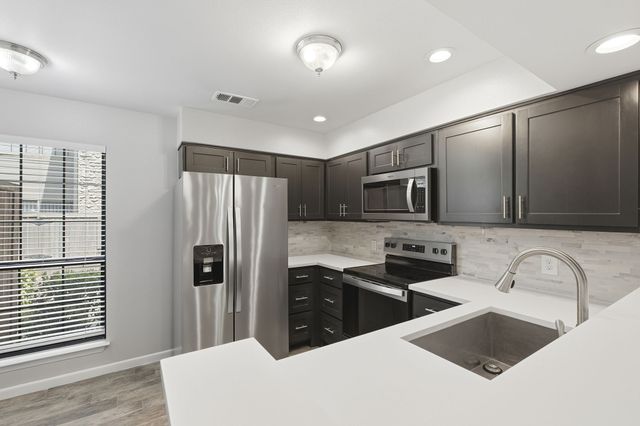333 Melrose Drive 31D, Richardson, TX 75080
