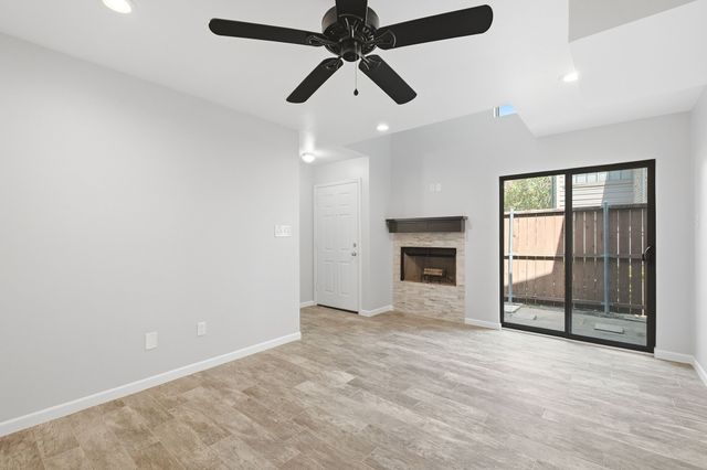 333 Melrose Drive 31D, Richardson, TX 75080
