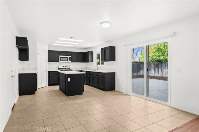 38354 Falcon Court, Murrieta, CA 92563