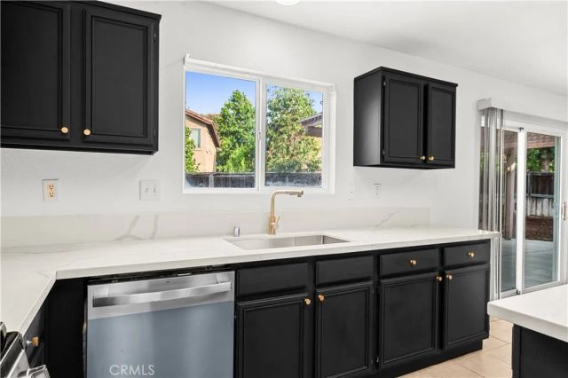 38354 Falcon Court, Murrieta, CA 92563