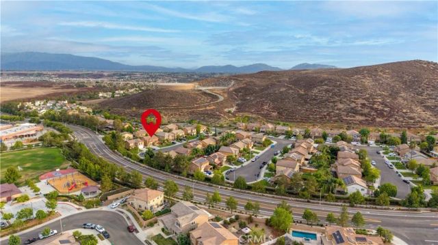 38354 Falcon Court, Murrieta, CA 92563