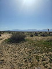 200 Avenue M-4, Lancaster, CA 93535