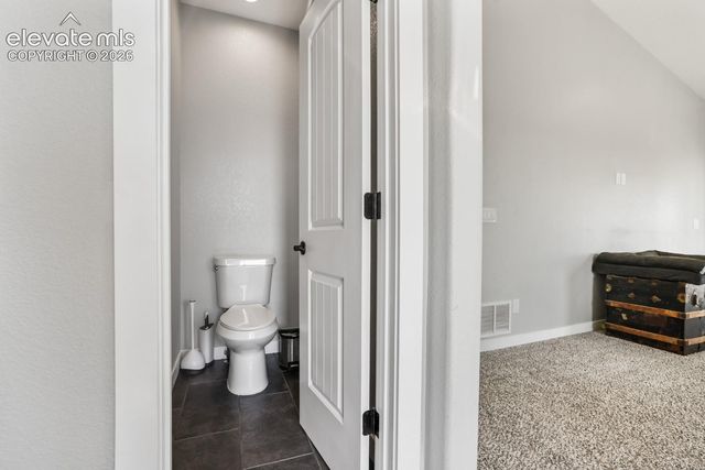 1180 N Saddle Ridge Lane, Pueblo, CO 81007