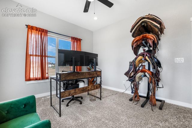 1180 N Saddle Ridge Lane, Pueblo, CO 81007